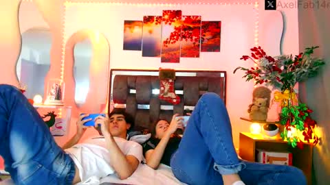 sneider online show from December 10, 2024, 9:43 pm