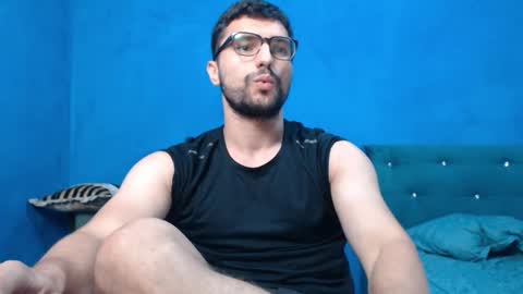 Snapshot of alex_blu chatting on September 12, 2025, 1:06 am Alex online show from September 12, 2025, 1:06 am