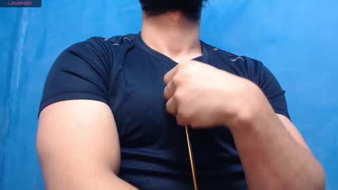 Snapshot of alex_blu chatting on October 17, 2025, 9:45 am Alex online show from October 17, 2025, 9:45 am