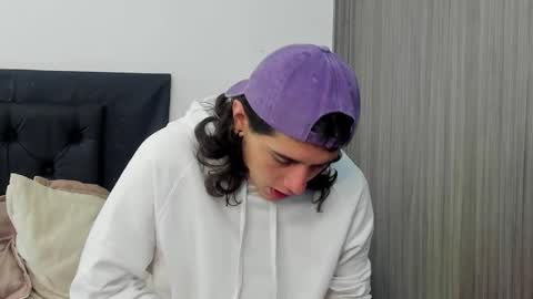 Snapshot of alex_connorr chatting on January 8, 2025, 3:39 pm alex_connorr online show from January 8, 2025, 3:39 pm