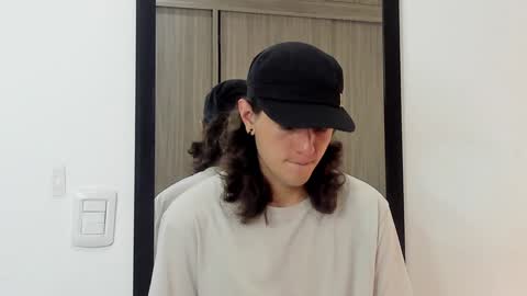 Snapshot of alex_connorr chatting on February 3, 2025, 5:14 pm alex_connorr online show from February 3, 2025, 5:14 pm