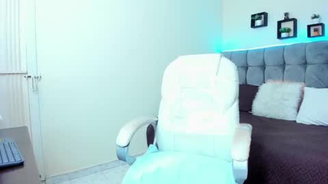 alex online show from February 1, 2025, 3:18 pm