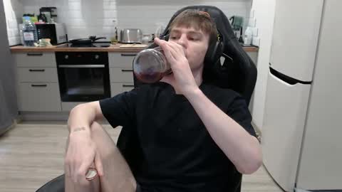 Snapshot of alex_gotcha chatting on February 20, 2025, 9:55 am Alex online show from February 20, 2025, 9:55 am