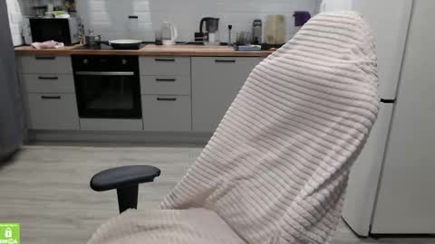 Snapshot of alex_gotcha chatting on February 9, 2026, 9:41 pm Alex online show from February 9, 2026, 9:41 pm