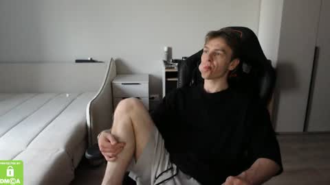 Alex online show from July 16, 2026, 3:29 pm
