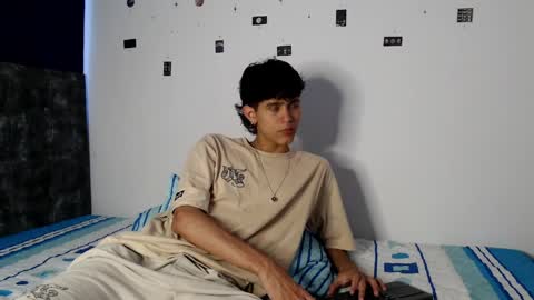 alex_mark_ online show from March 27, 2026, 1:44 pm