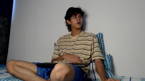 Snapshot of alex_mark_ chatting on June 12, 2026, 1:54 pm alex_mark_ online show from June 12, 2026, 1:54 pm