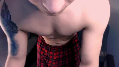 Snapshot of alex_milson chatting on December 17, 2024, 6:02 am alex_milson online show from December 17, 2024, 6:02 am