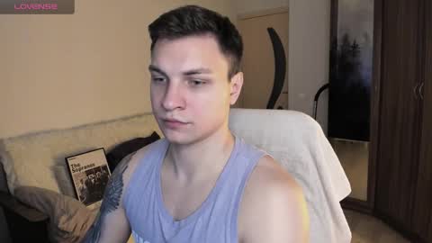 Snapshot of alex_milson chatting on October 7, 2025, 4:37 pm alex_milson online show from October 7, 2025, 4:37 pm