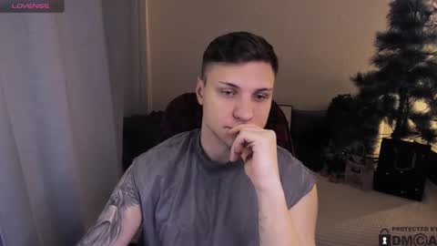 Snapshot of alex_milson chatting on January 17, 2026, 12:15 am alex_milson online show from January 17, 2026, 12:15 am