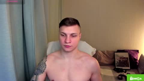 Snapshot of alex_milson chatting on April 19, 2026, 6:10 pm alex_milson online show from April 19, 2026, 6:10 pm