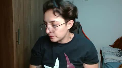 Snapshot of alex_parker07 chatting on January 27, 2025, 11:33 pm Alex Parker online show from January 27, 2025, 11:33 pm