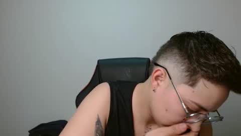 Snapshot of alex_parker07 chatting on September 19, 2025, 12:34 am Alex Parker online show from September 19, 2025, 12:34 am