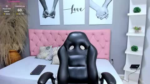 Snapshot of alex_pierce_ chatting on February 28, 2026, 7:48 pm Alex online show from February 28, 2026, 7:48 pm