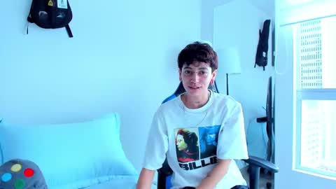 Snapshot of alex_poett chatting on January 23, 2025, 6:35 pm Residente0xxx online show from January 23, 2025, 6:35 pm