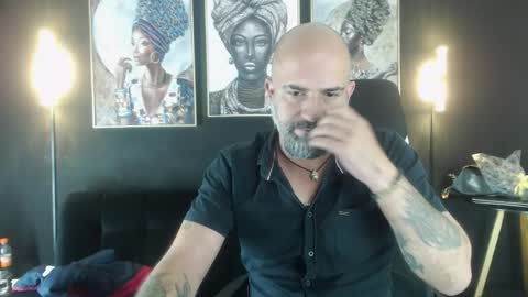 Snapshot of alex_saints_ce chatting on November 24, 2025, 11:21 am Alex Saints online show from November 24, 2025, 11:21 am