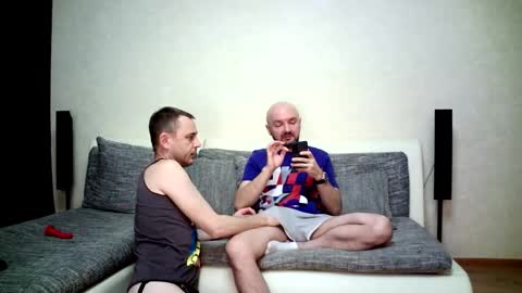 Alex and Tobey online show from March 2, 2026, 5:41 am