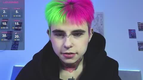 Snapshot of alex_valllley chatting on September 30, 2025, 11:10 pm Alex Valley online show from September 30, 2025, 11:10 pm