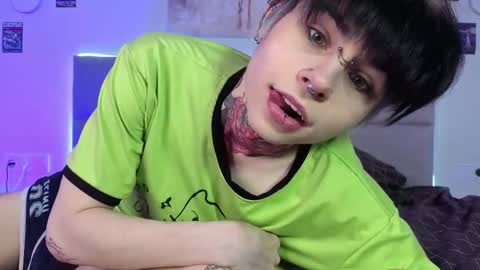 Snapshot of alex_valllley chatting on February 21, 2026, 11:17 pm Alex Valley online show from February 21, 2026, 11:17 pm