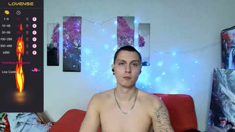 Alex WandHot online show from February 4, 2026, 3:01 am