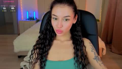 Snapshot of alexa___hill chatting on November 9, 2025, 8:23 am Lexa online show from November 9, 2025, 8:23 am