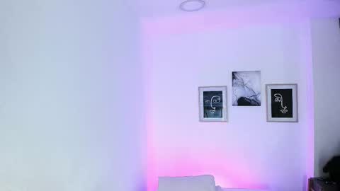 Alexa Millers online show from March 9, 2025, 4:38 am