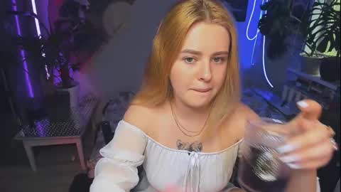 Snapshot of alexa_pirs chatting on September 28, 2025, 1:16 pm alexa_pirs online show from September 28, 2025, 1:16 pm