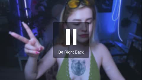 Snapshot of alexa_pirs chatting on October 8, 2025, 6:49 pm alexa_pirs online show from October 8, 2025, 6:49 pm