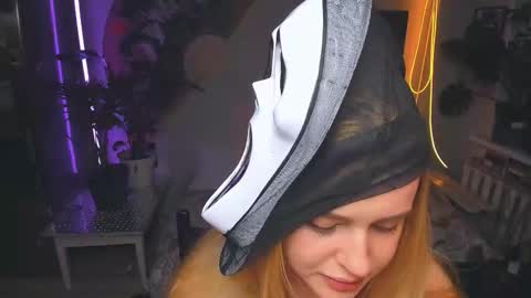 Snapshot of alexa_pirs chatting on October 17, 2025, 3:47 pm alexa_pirs online show from October 17, 2025, 3:47 pm