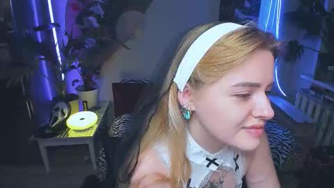 Snapshot of alexa_pirs chatting on October 29, 2025, 3:25 pm alexa_pirs online show from October 29, 2025, 3:25 pm