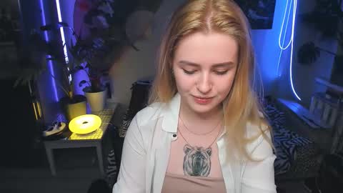 Snapshot of alexa_pirs chatting on November 7, 2025, 3:01 pm alexa_pirs online show from November 7, 2025, 3:01 pm