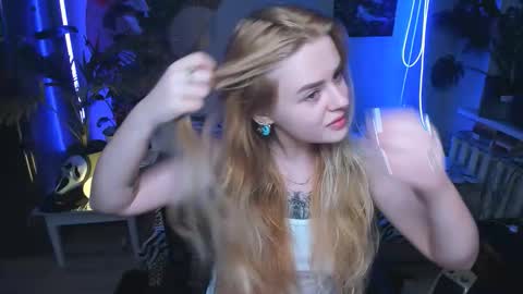 Snapshot of alexa_pirs chatting on November 9, 2025, 3:10 pm alexa_pirs online show from November 9, 2025, 3:10 pm