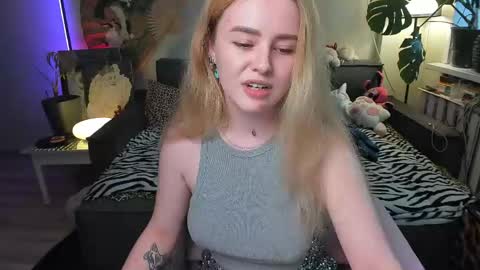 Snapshot of alexa_pirs chatting on April 14, 2026, 2:01 pm alexa_pirs online show from April 14, 2026, 2:01 pm