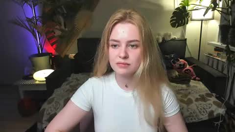 Snapshot of alexa_pirs chatting on May 16, 2026, 8:29 pm alexa_pirs online show from May 16, 2026, 8:29 pm