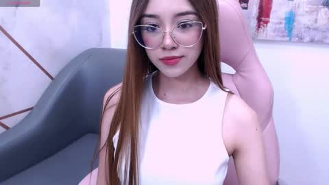 Alexa Abad online show from May 25, 2026, 8:04 pm