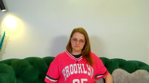Snapshot of alexaavery chatting on May 16, 2026, 10:36 am AlexaAvery online show from May 16, 2026, 10:36 am
