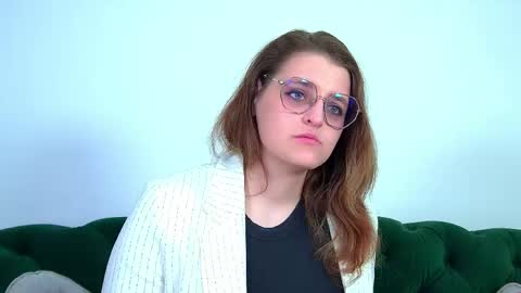 Snapshot of alexaavery chatting on May 29, 2026, 6:44 am AlexaAvery online show from May 29, 2026, 6:44 am