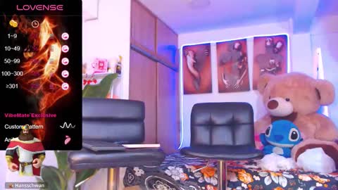 Snapshot of alexafoxxy01 chatting on November 6, 2025, 9:48 pm alexafoxxy01 online show from November 6, 2025, 9:48 pm