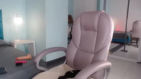 Alexa  online show from November 14, 2025, 11:42 am