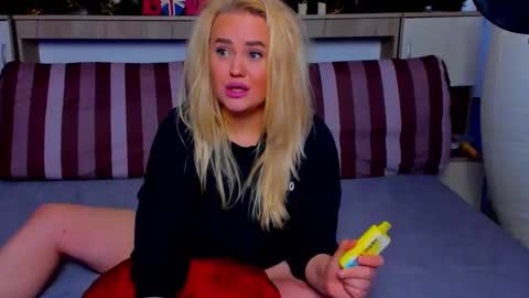 Snapshot of alexalavibes chatting on February 21, 2026, 6:36 am AlexaLaVibes online show from February 21, 2026, 6:36 am