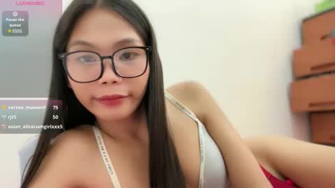 Snapshot of alexaloove chatting on April 29, 2026, 5:30 pm alexa online show from April 29, 2026, 5:30 pm