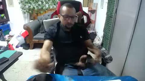 Snapshot of alexamdergal chatting on February 7, 2025, 2:15 pm Alexamdergal online show from February 7, 2025, 2:15 pm