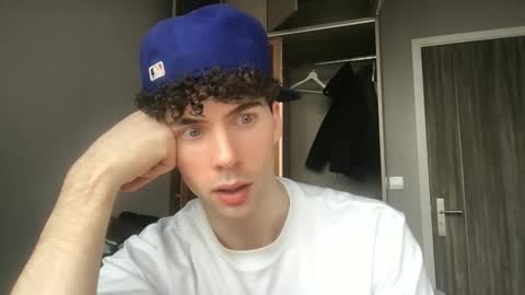 Snapshot of alexander0_ chatting on February 12, 2026, 8:09 am Alexander online show from February 12, 2026, 8:09 am