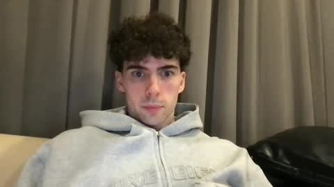 Snapshot of alexander0_ chatting on February 24, 2026, 1:09 pm Alexander online show from February 24, 2026, 1:09 pm