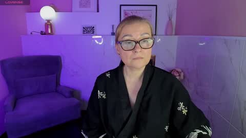 Snapshot of alexandra_kind chatting on January 19, 2025, 4:25 pm Alexandra online show from January 19, 2025, 4:25 pm