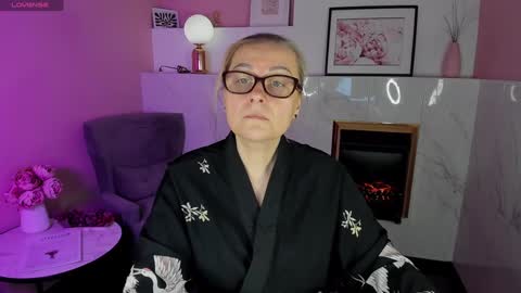 Snapshot of alexandra_kind chatting on February 4, 2025, 1:48 pm Alexandra online show from February 4, 2025, 1:48 pm