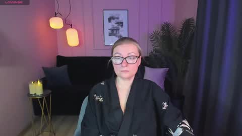 Snapshot of alexandra_kind chatting on February 8, 2025, 2:05 pm Alexandra online show from February 8, 2025, 2:05 pm