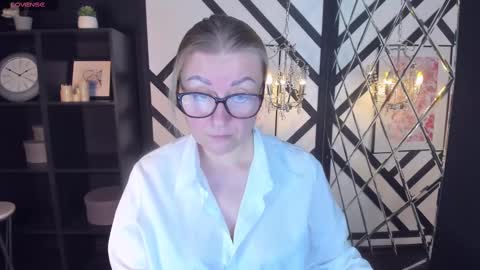 Snapshot of alexandra_kind chatting on February 11, 2025, 2:46 pm Alexandra online show from February 11, 2025, 2:46 pm