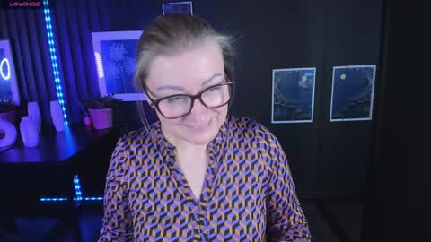 Snapshot of alexandra_kind chatting on February 22, 2025, 3:23 am Alexandra online show from February 22, 2025, 3:23 am