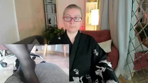 Snapshot of alexandra_kind chatting on May 5, 2026, 2:36 pm Alexandra online show from May 5, 2026, 2:36 pm